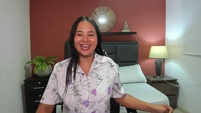 isabella florez online show from December 27, 7:03 pm