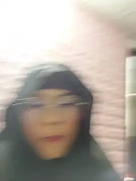 Snapshot of Hana___ chatting on May 11, 9:45 pm Hana online show from May 11, 9:45 pm
