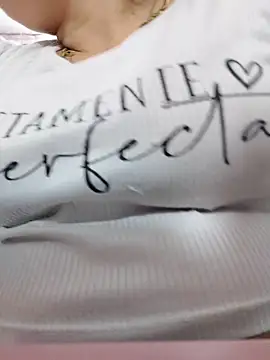 Snapshot of Hana___ chatting on May 27, 10:29 pm Hana online show from May 27, 10:29 pm