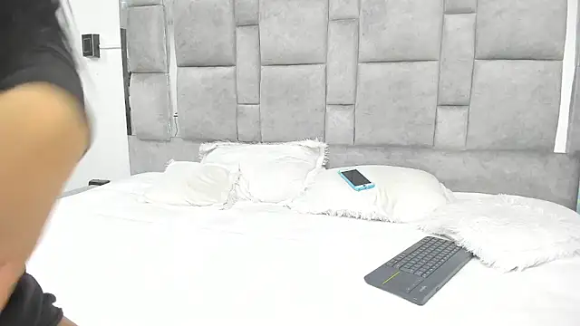 Snapshot of Candy_And_Andy_ chatting on March 15, 1:52 am Candy And Andy online show from March 15, 1:52 am