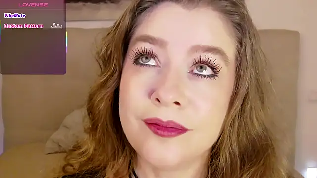 PetersEmily online show from November 15, 9:21 pm