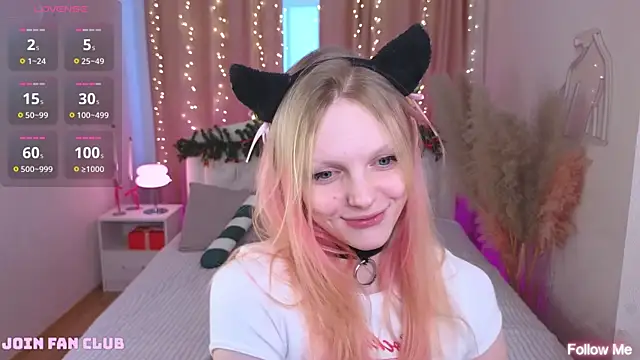 Snapshot of evangel1ne chatting on January 10, 11:11 am evangel1ne online show from January 10, 11:11 am