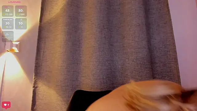 Assh lee  online show from October 16, 1:12 pm