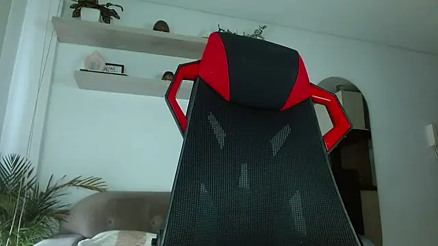 Robyn Miller online show from September 20, 12:28 pm