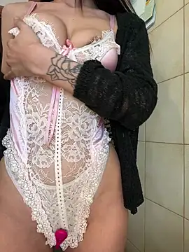 Snapshot of L000lita chatting on March 26, 3:17 pm L000lita online show from March 26, 3:17 pm