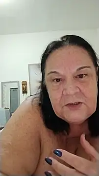 Snapshot of Yaya_Mineira chatting on June 28, 1:00 am Yaya Mineira online show from June 28, 1:00 am