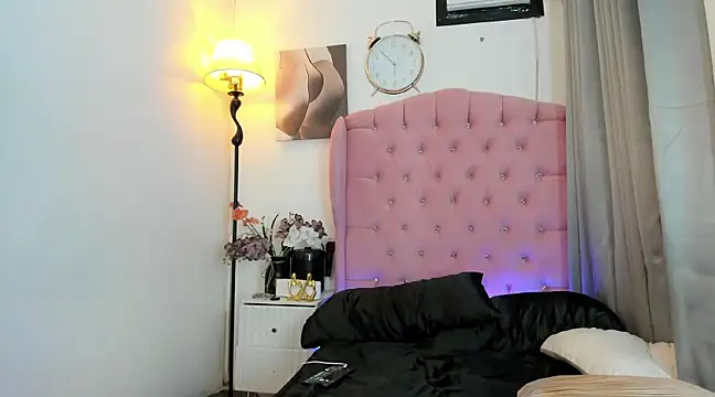 Snapshot of Arkangelxx chatting on February 17, 5:43 pm Arkangelxx online show from February 17, 5:43 pm