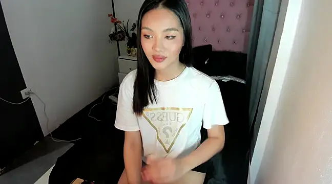 Snapshot of Arkangelxx chatting on February 19, 11:49 am Arkangelxx online show from February 19, 11:49 am