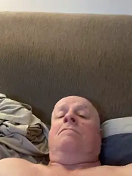 locallad88 online show from April 22, 10:00 pm