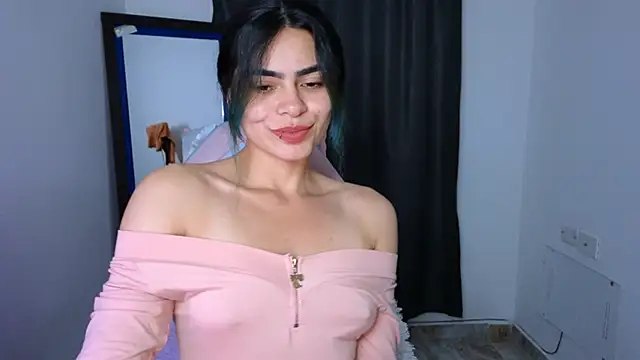 Snapshot of sexyladyy_ chatting on November 9, 11:36 pm sexyladyy online show from November 9, 11:36 pm