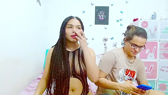 Snapshot of Kami_chigiri21 chatting on December 31, 12:43 am Kami chigiri21 online show from December 31, 12:43 am