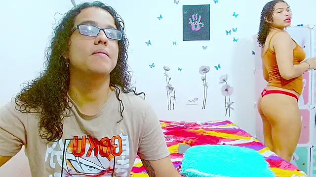 Snapshot of Kami_chigiri21 chatting on February 6, 11:58 pm Kami chigiri21 online show from February 6, 11:58 pm