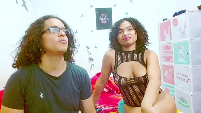 Snapshot of Kami_chigiri21 chatting on March 8, 11:39 pm Kami chigiri21 online show from March 8, 11:39 pm