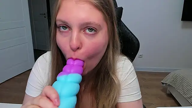 stacy miracle online show from April 8, 5:02 pm