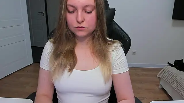 stacy miracle online show from April 25, 3:53 pm