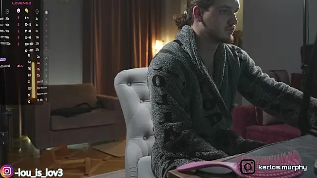 Snapshot of Louis_Karlos chatting on October 26, 3:12 am Louis Karlos online show from October 26, 3:12 am