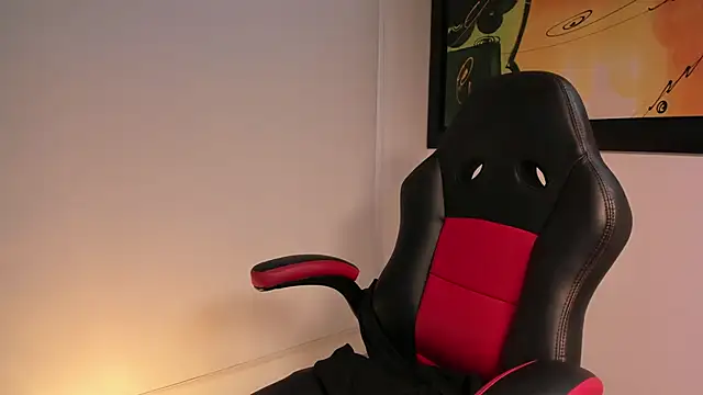 Snapshot of madelaine_blosson chatting on September 29, 12:32 pm madelaine blosson online show from September 29, 12:32 pm