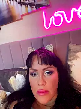 Lolaley2 online show from November 5, 9:20 am