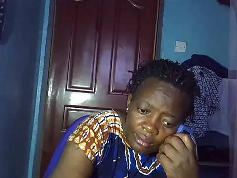 Snapshot of Ebonyceline chatting on June 5, 6:20 am Ebonyceline online show from June 5, 6:20 am