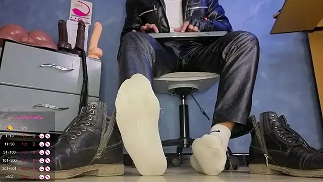 TomLover 12 online show from March 29, 2:22 am