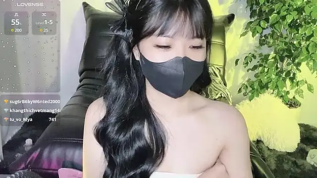 Mya Lee online show from December 28, 7:33 pm