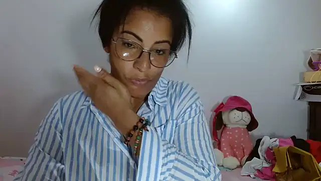 kateleyagrey online show from March 22, 12:39 am