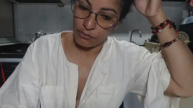 kateleyagrey online show from October 11, 10:58 am