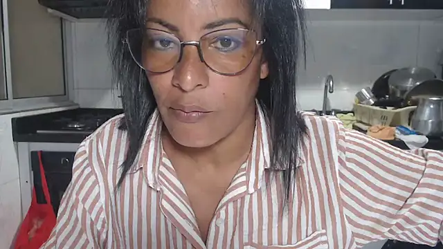 kateleyagrey online show from October 17, 7:49 pm