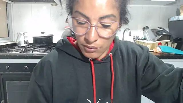 kateleyagrey online show from April 19, 2:38 pm