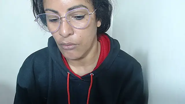 kateleyagrey online show from June 7, 1:26 pm
