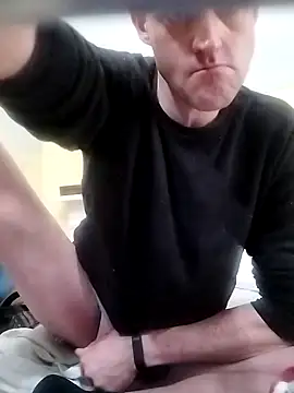 Snapshot of londonfuckwhore1 chatting on December 22, 1:22 pm londonfuckwhore1 online show from December 22, 1:22 pm