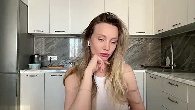 Alice Wonders online show from February 20, 9:33 am