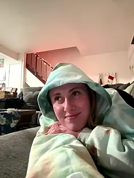 ClumsyLink online show from December 22, 7:27 am