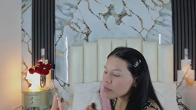 lulumars online show from March 26, 4:51 am