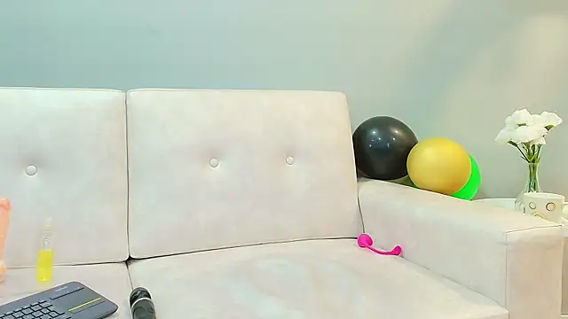 Savvanahh online show from March 15, 5:59 pm