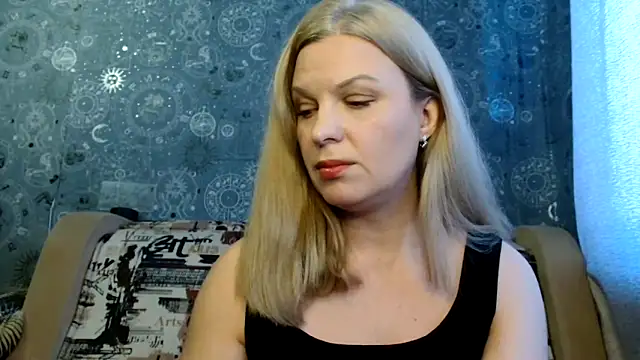 BlondeFox online show from November 24, 4:45 am