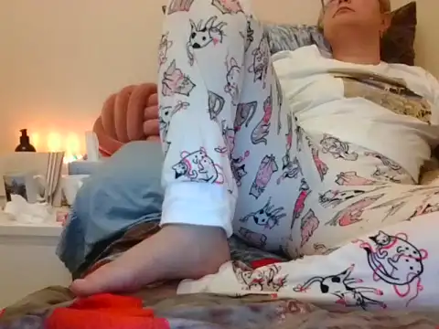 RealLittleRedRidingHood online show from November 16, 9:20 pm