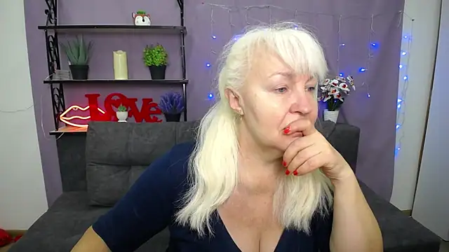 BlondyLeeBest online show from March 16, 7:17 pm