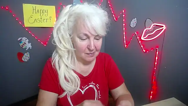 BlondyLeeBest online show from April 4, 6:27 pm