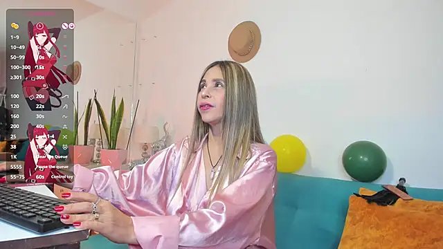 Snapshot of Victoria_Jonness chatting on March 18, 7:10 pm Victoria Jonness online show from March 18, 7:10 pm