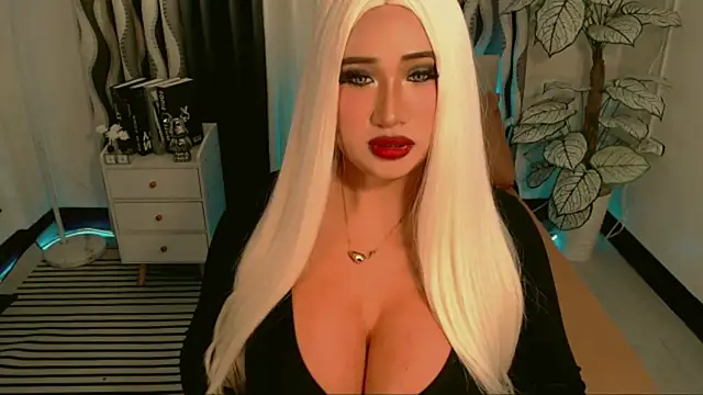 Snapshot of TsDominantCumloader chatting on November 15, 4:32 am TsDominantCumloader online show from November 15, 4:32 am