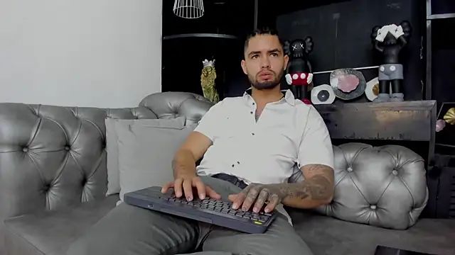 matteosantos online show from March 22, 11:53 am