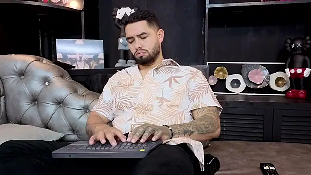 matteosantos online show from October 4, 11:52 am