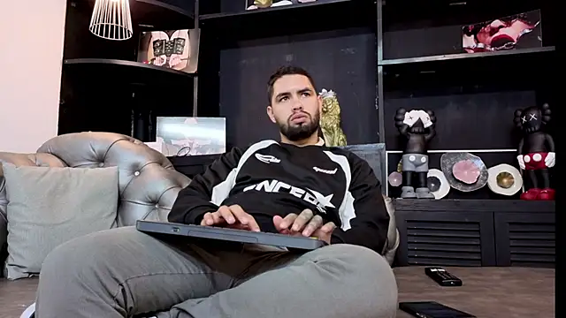 matteosantos online show from October 9, 11:30 am