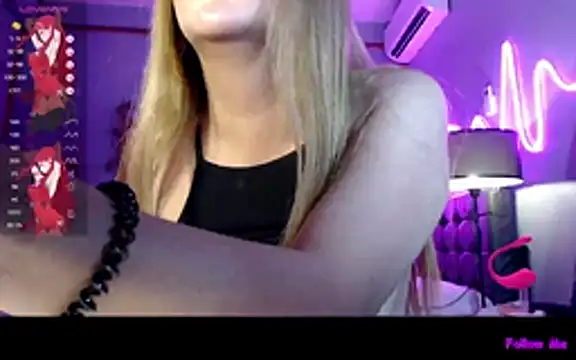 DivaMooree online show from November 2, 4:26 am