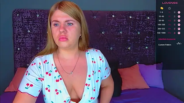 NoraBigAss online show from September 26, 1:53 am