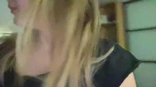 CharmingSarah online show from October 9, 4:16 pm