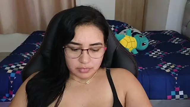 Snapshot of _anastasia chatting on February 21, 7:01 am  anastasia online show from February 21, 7:01 am
