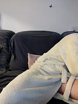 LoGaNfree88 online show from March 21, 6:40 pm