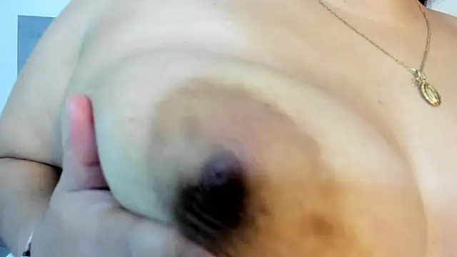 EmmaSmith2 online show from March 23, 5:21 am